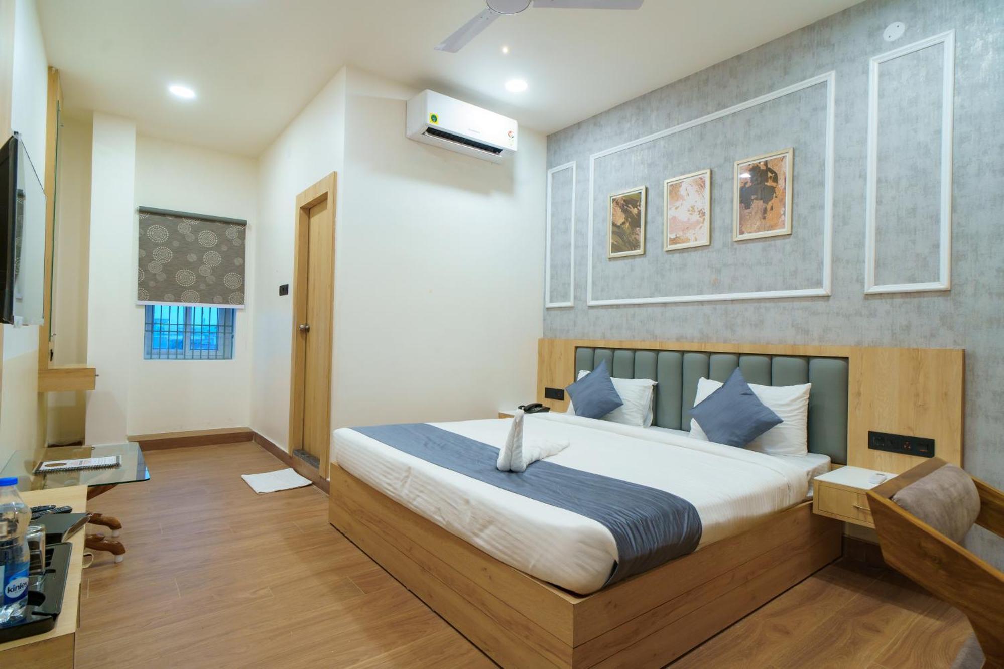 Satyabhama Inn Pathara Exterior foto